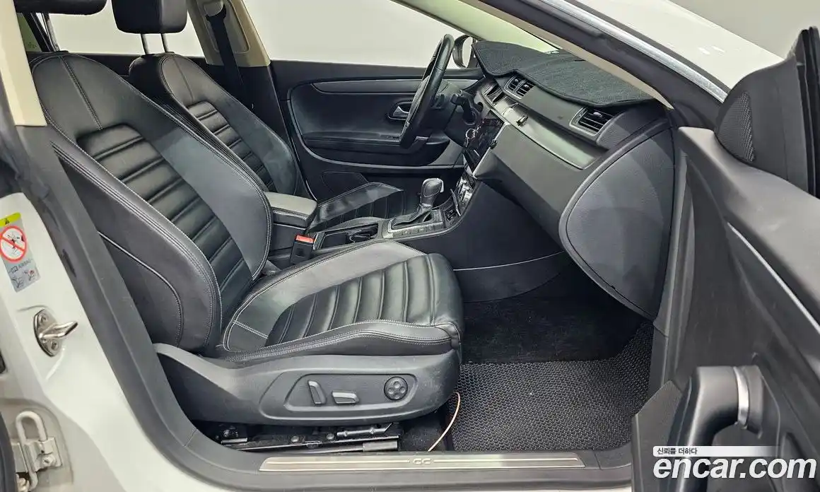 Volkswagen CC 2014 2.0 Автомат в Москве № 629128, фото 10