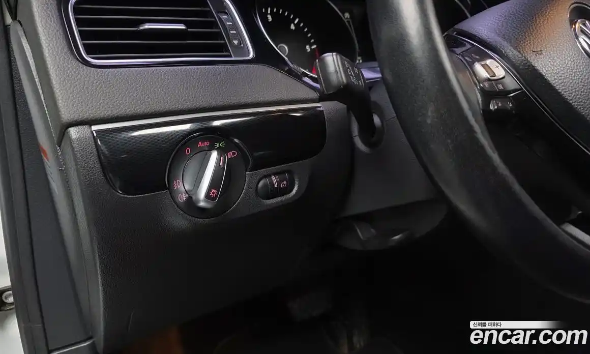 Volkswagen Jetta 2015 2.0 Автомат в Москве № 629226, фото 18