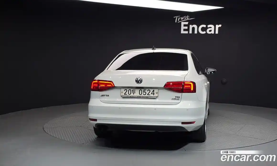 Volkswagen Jetta 2015 2.0 Автомат в Москве № 629226, фото 4