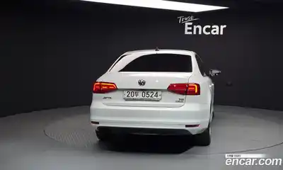 Volkswagen Jetta 2015 2.0 Автомат в Москве № 629226, миниатюра 4