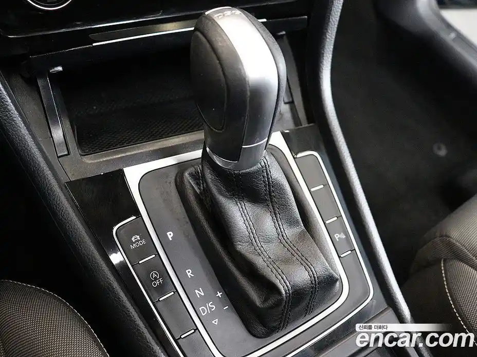 Volkswagen Golf 2015 2.0 Автомат в Москве № 629311, фото 9