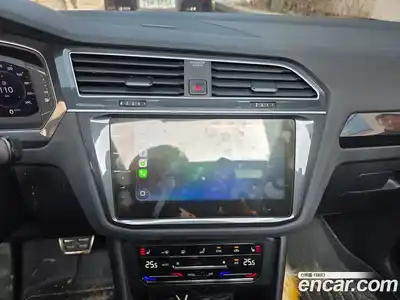 Volkswagen Tiguan 2021 2.0 Автомат в Москве № 629328, миниатюра 12