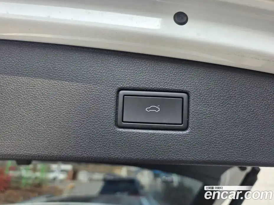 Volkswagen Tiguan 2021 2.0 Автомат в Москве № 629328, фото 17