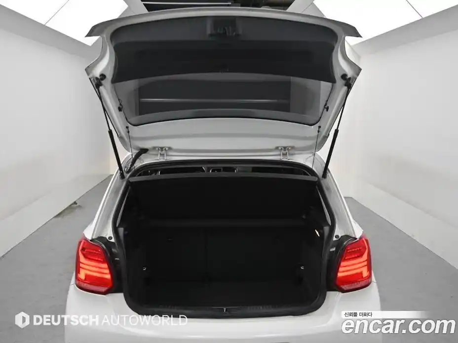 Volkswagen Polo 2015 1.4 Автомат в Москве № 146989, фото 19