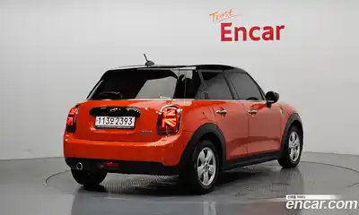 Mini Cooper 2021 1.5 Автомат в Москве № 148999, миниатюра 2