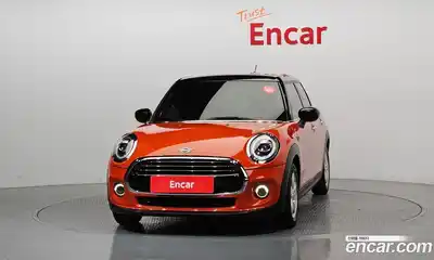 Mini Cooper 2021 1.5 Автомат в Москве № 148999, миниатюра 3