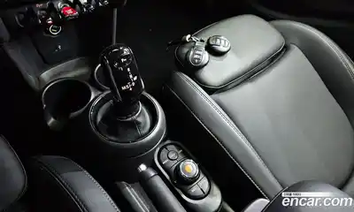 Mini Cooper 2021 1.5 Автомат в Москве № 148999, миниатюра 9