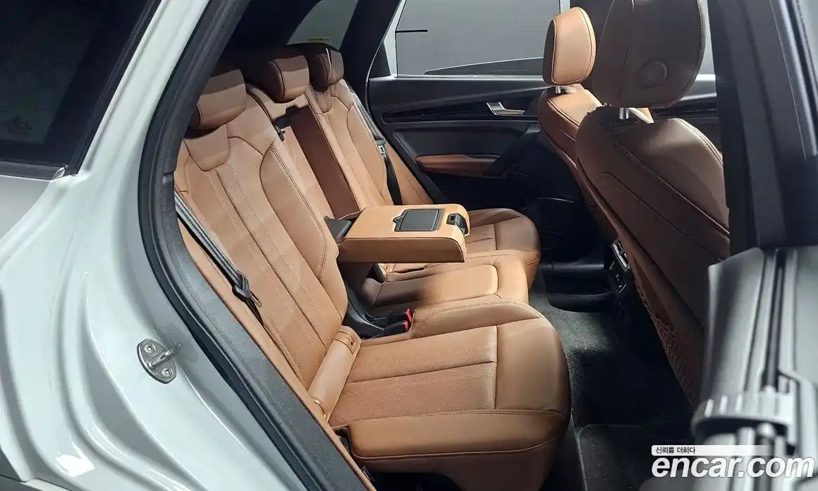 Audi Q5 2022 2.0 Автомат в Москве № 162620, фото 12