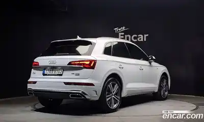 Audi Q5 2022 2.0 Автомат в Москве № 162620, миниатюра 2