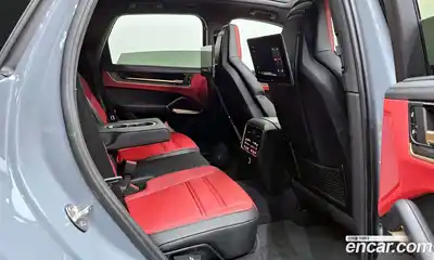 Porsche Cayenne 2024 3.0 Автомат в Москве № 164930, миниатюра 12