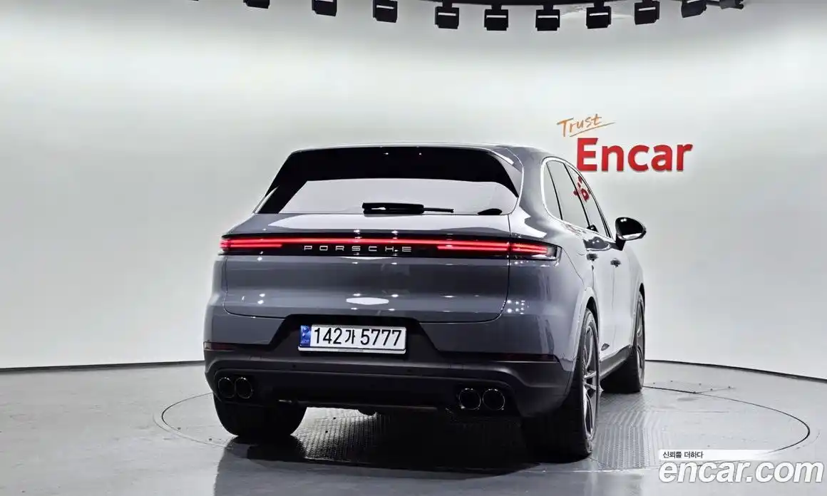 Porsche Cayenne 2024 3.0 Автомат в Москве № 164930, фото 4