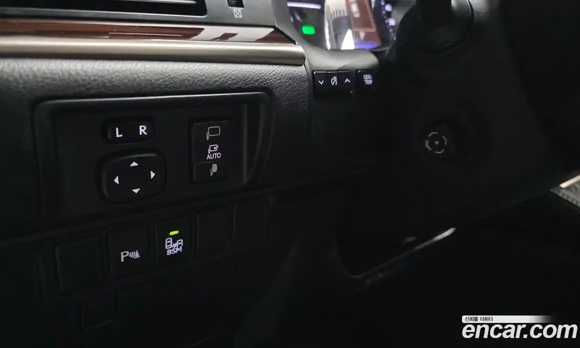 Lexus ES 2018 2.5 Автомат в Москве № 168296, фото 18