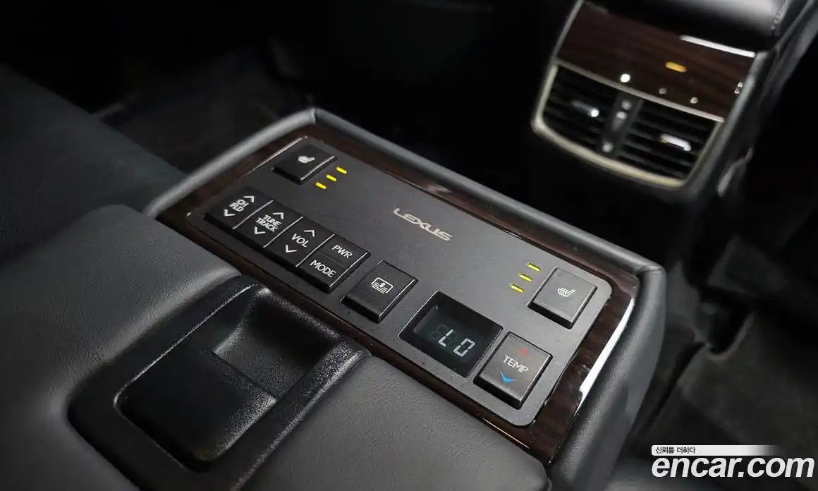 Lexus ES 2018 2.5 Автомат в Москве № 168296, фото 19