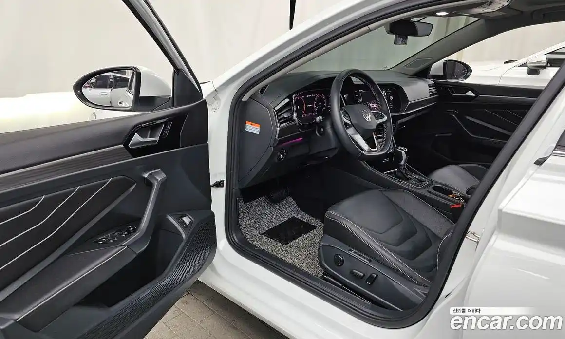 Volkswagen Jetta 2023 1.5 Автомат в Москве № 168401, фото 10