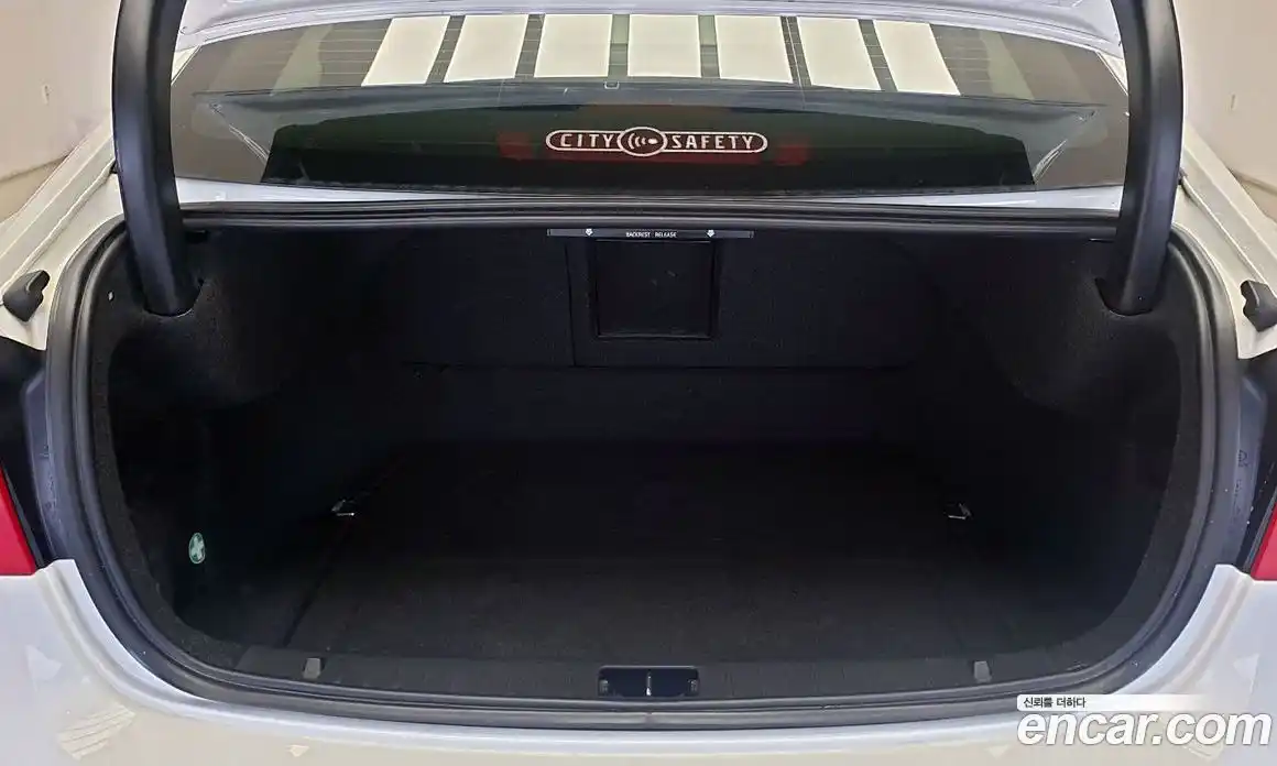 Volvo S60 2012 2.5 Автомат в Москве № 179612, фото 18