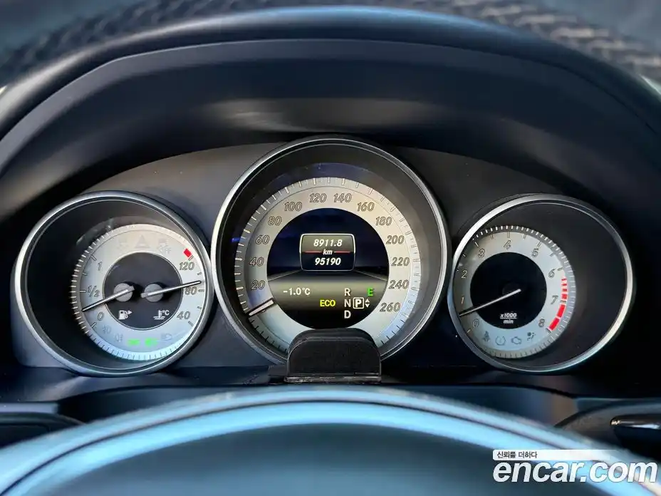 Mercedes-Benz E-Class 2014 3.5 Автомат в Москве № 193506, фото 11