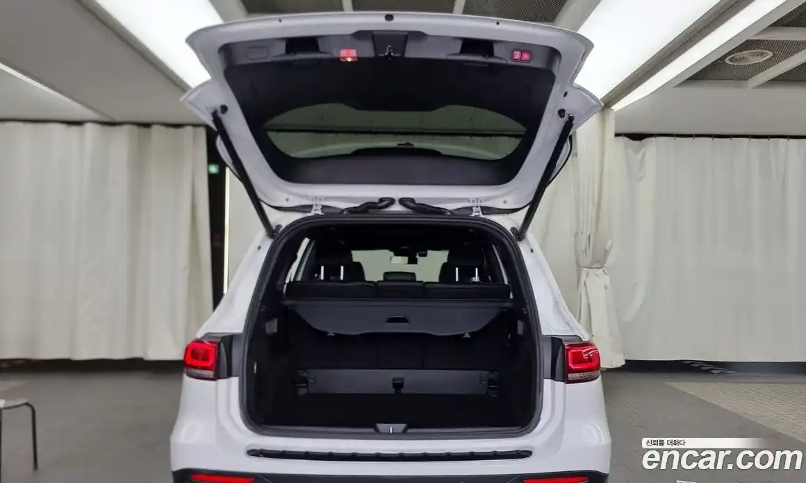 Mercedes-Benz GLB-Class 2021 2.0 Автомат в Москве № 194529, фото 20