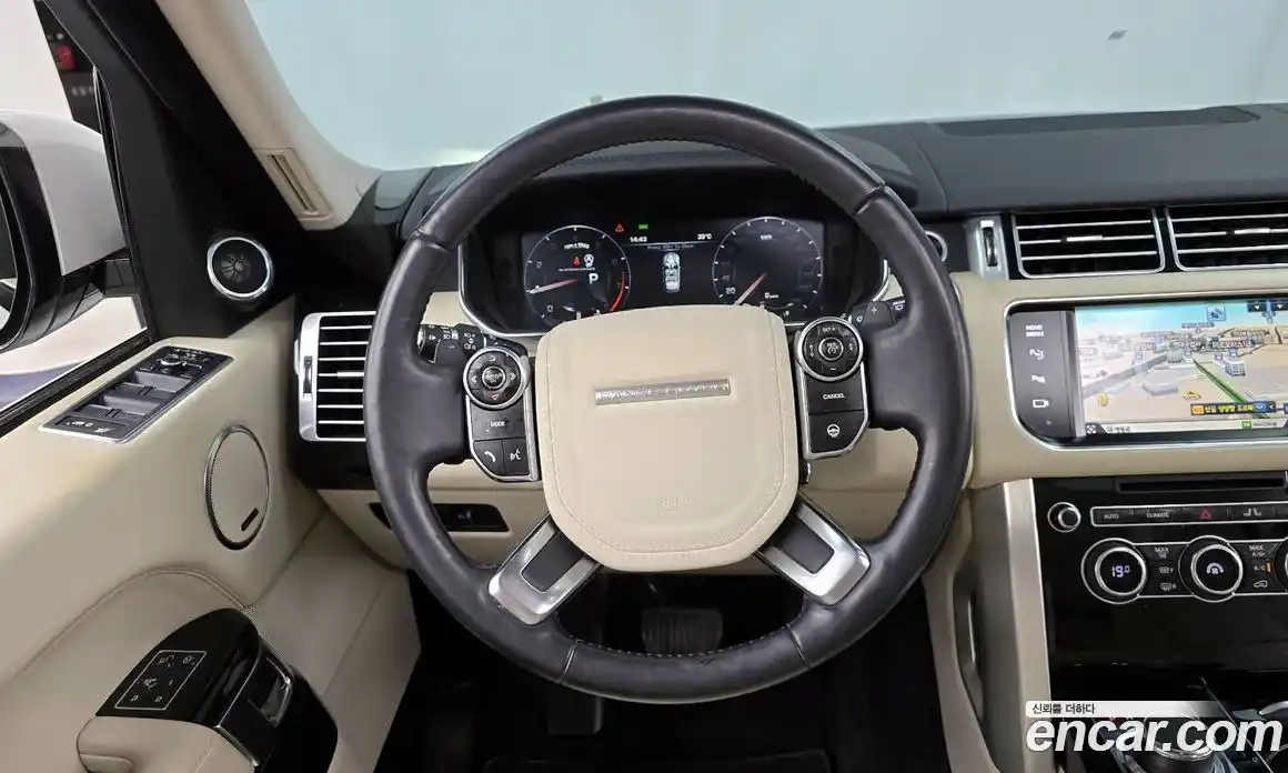 Land Rover Range-Rover 2014 5.0 Автомат в Москве № 198139, фото 13