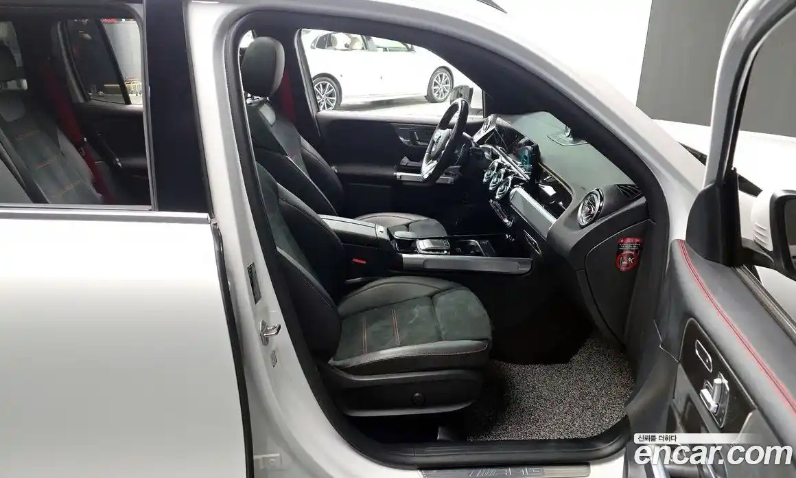 Mercedes-Benz GLB-Class 2022 2.0 Автомат в Москве № 207496, фото 11