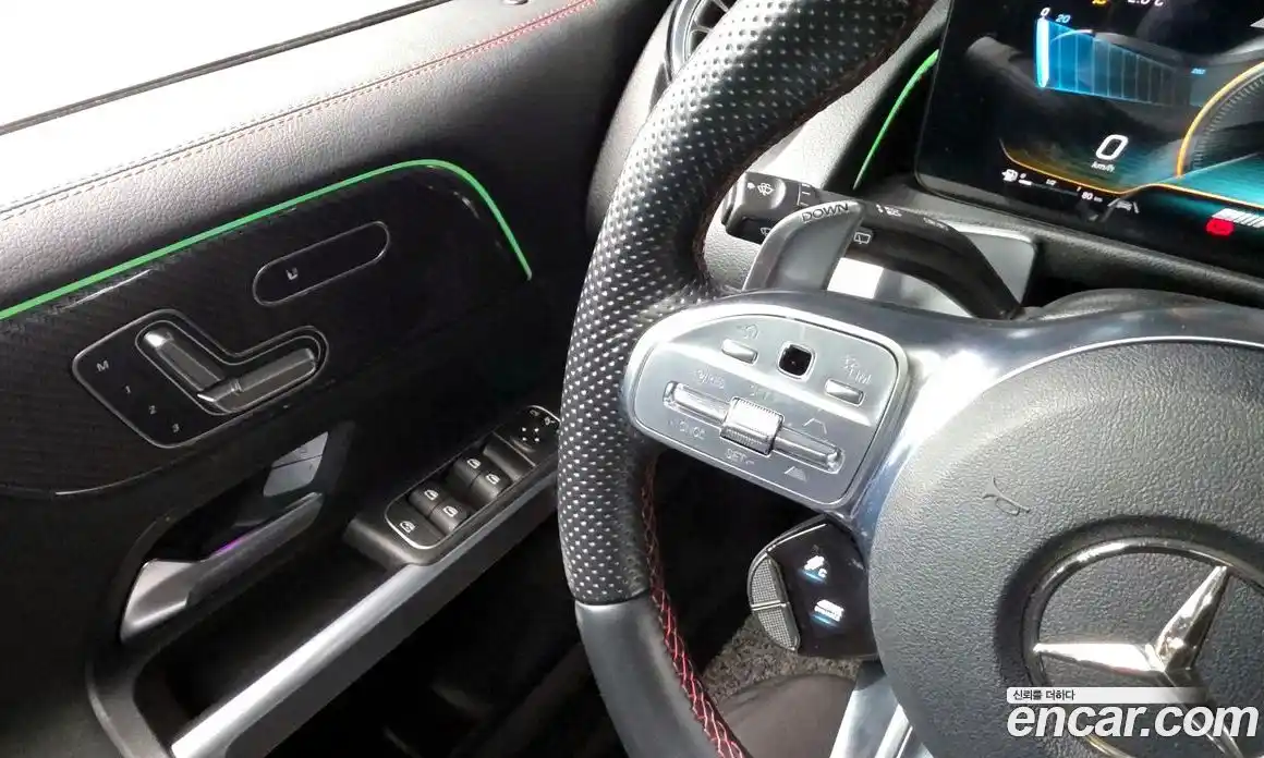 Mercedes-Benz GLB-Class 2022 2.0 Автомат в Москве № 207496, фото 17