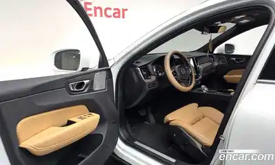 Volvo XC60 2021 2.0 Автомат в Москве № 212800, миниатюра 12