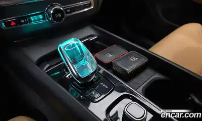 Volvo XC60 2021 2.0 Автомат в Москве № 212800, миниатюра 9