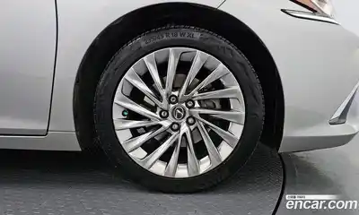 Lexus ES 2021 2.5 Автомат в Москве № 214695, миниатюра 5