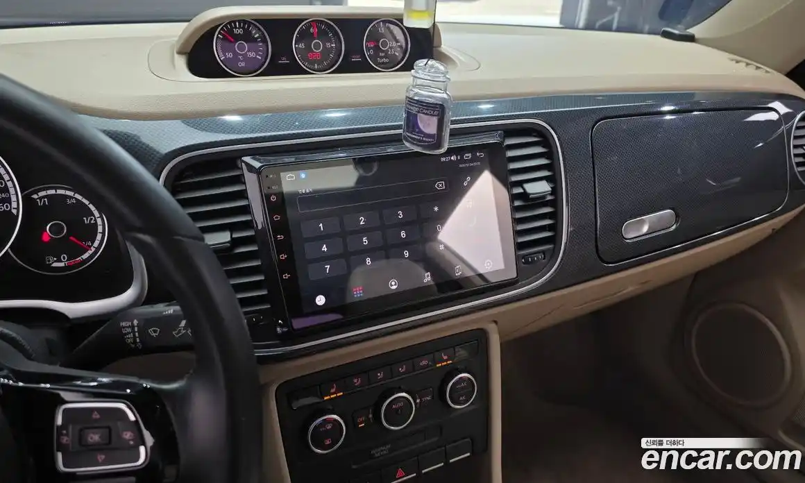 Volkswagen Beatle 2014 2.0 Автомат в Москве № 232184, фото 14