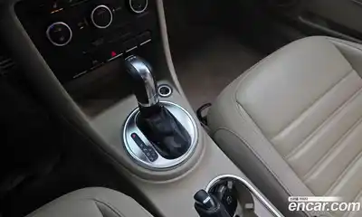 Volkswagen Beatle 2014 2.0 Автомат в Москве № 232184, миниатюра 9