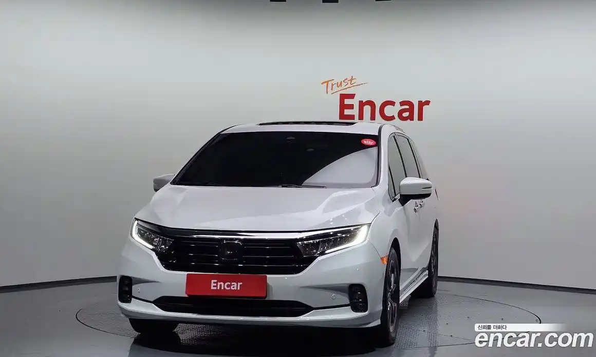 Honda Odyssey 2022 3.5 Автомат в Москве № 232930, фото 3