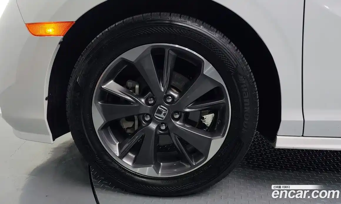 Honda Odyssey 2022 3.5 Автомат в Москве № 232930, фото 5