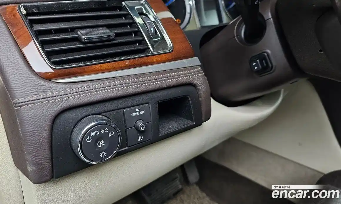 Cadillac Escalade 2011 6.2 Автомат в Москве № 285598, фото 18