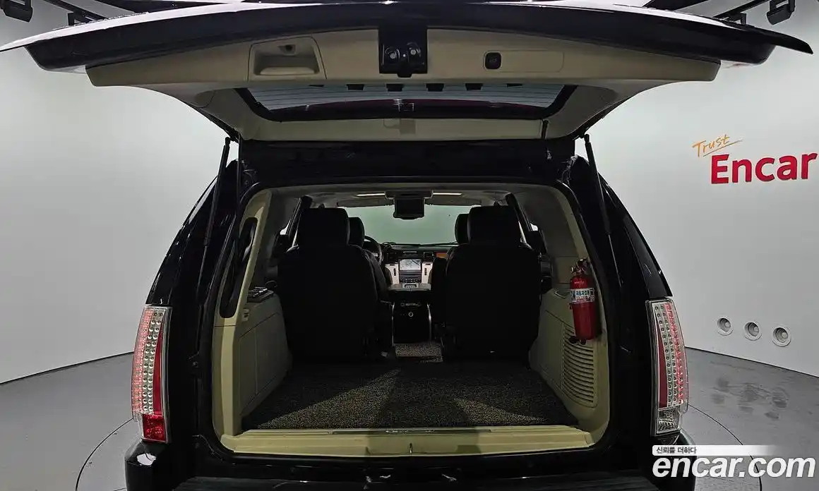 Cadillac Escalade 2011 6.2 Автомат в Москве № 285598, фото 20