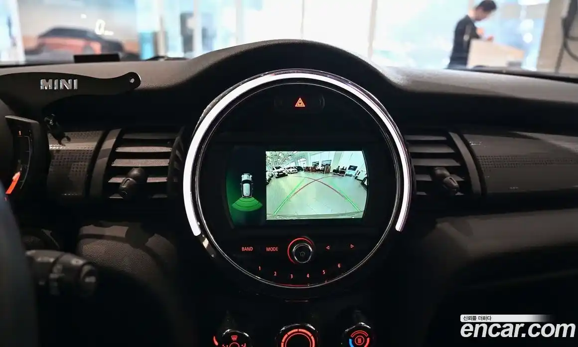 Mini Cooper 2020 1.5 Автомат в Москве № 499391, фото 15