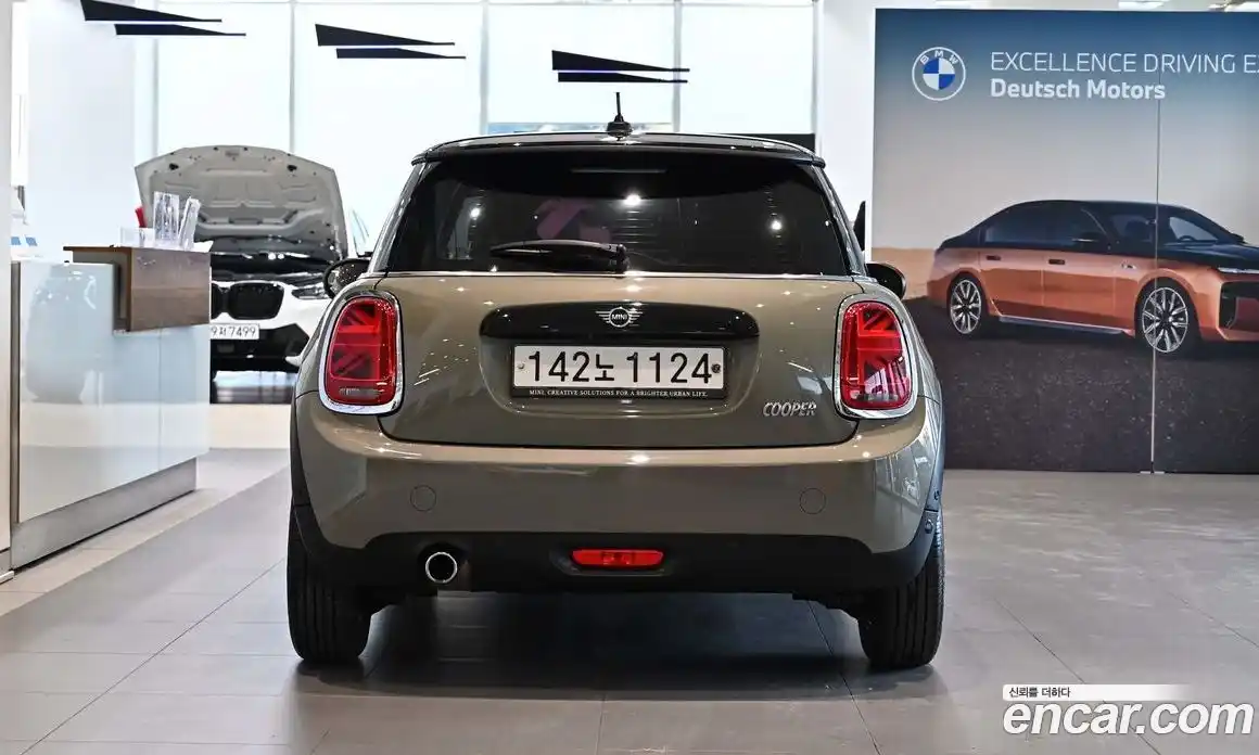 Mini Cooper 2020 1.5 Автомат в Москве № 499391, фото 3