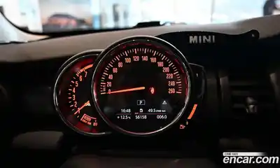 Mini Cooper 2020 1.5 Автомат в Москве № 499391, миниатюра 9