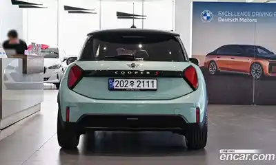 Mini Cooper 2025 2.0 Автомат в Москве № 546720, миниатюра 4