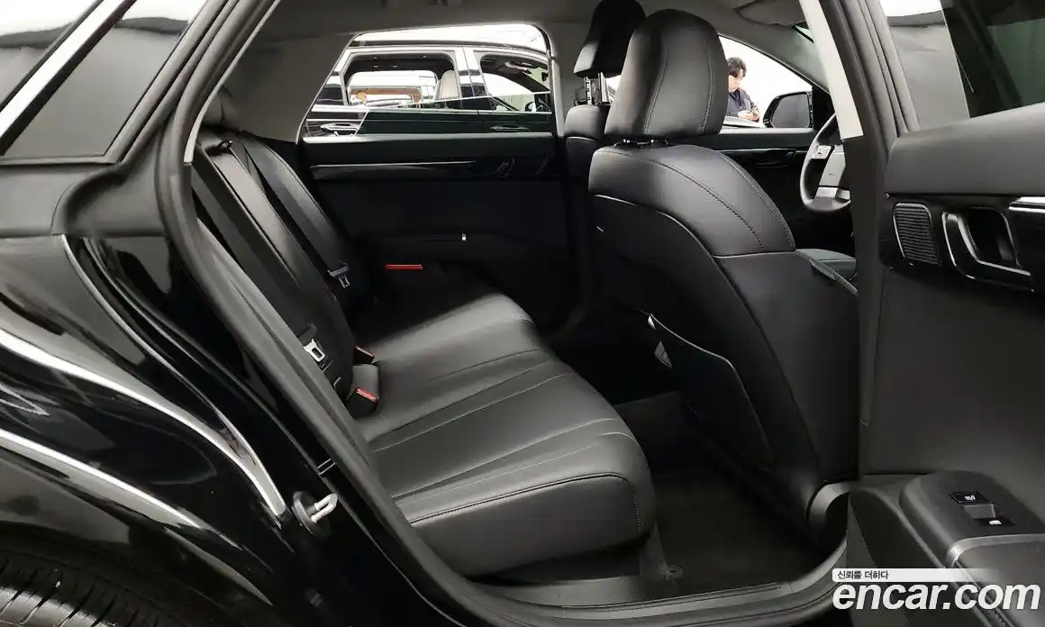 Hyundai Grandeur 2023 2.5 Автомат в Москве № 582308, фото 12