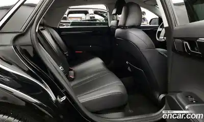 Hyundai Grandeur 2023 2.5 Автомат в Москве № 582308, миниатюра 12