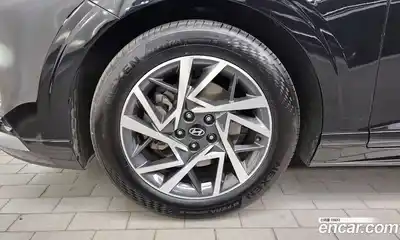 Hyundai Grandeur 2023 2.5 Автомат в Москве № 582308, миниатюра 5