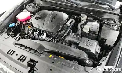 Hyundai Grandeur 2023 2.5 Автомат в Москве № 582308, миниатюра 6