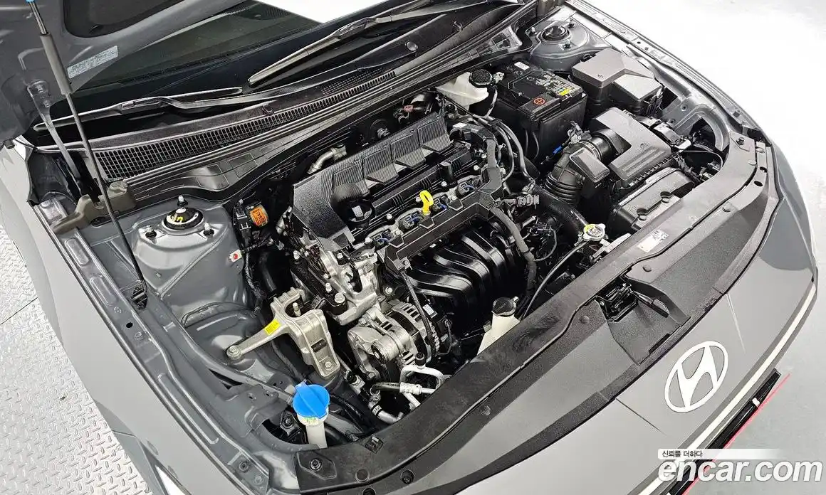 Hyundai Avante 2024 1.6 Автомат в Москве № 582715, фото 6