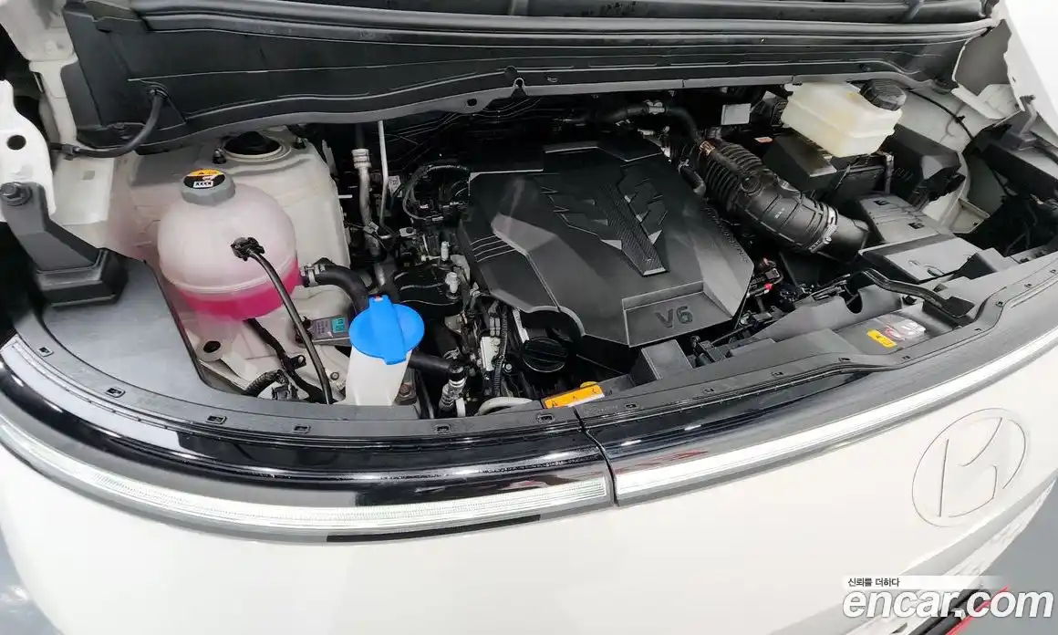 Hyundai Staria 2025 3.5 Автомат в Москве № 582860, фото 6