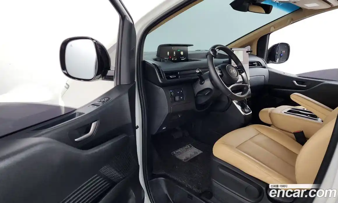 Hyundai Staria 2025 3.5 Автомат в Москве № 582860, фото 10