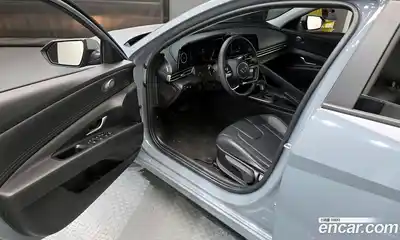 Hyundai Avante 2023 1.6 Автомат в Москве № 583164, миниатюра 10