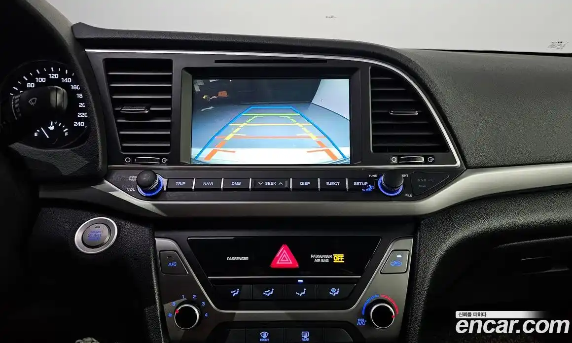 Hyundai Avante 2017 1.6 Автомат в Москве № 583236, фото 17