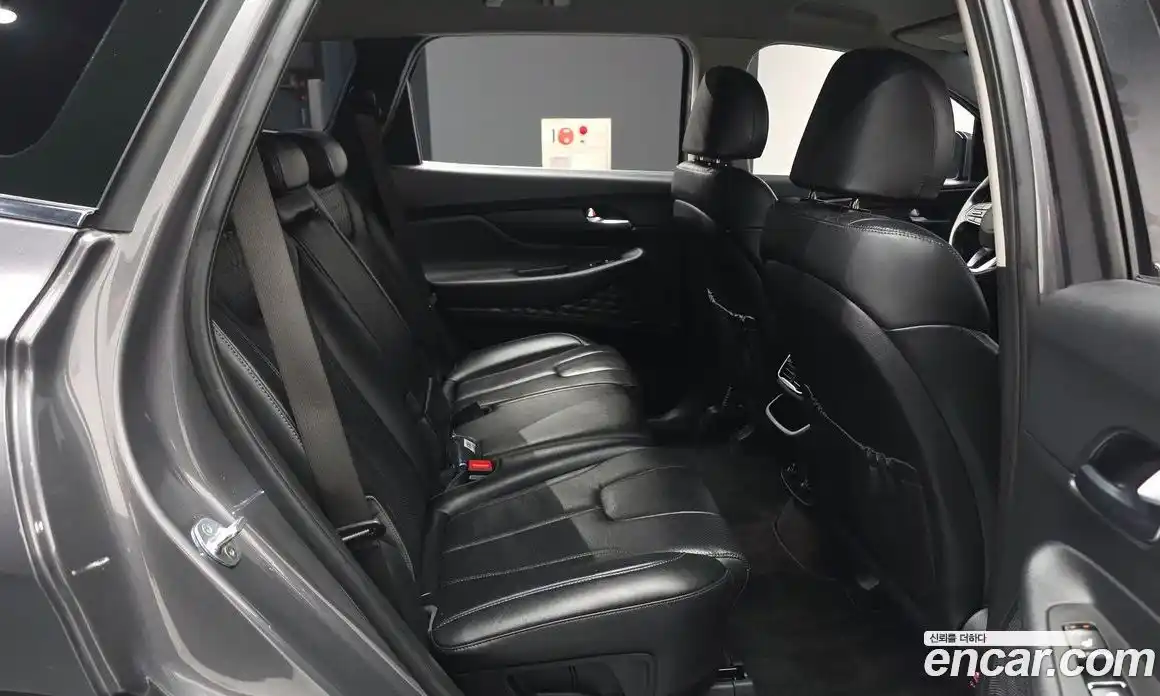 Hyundai Santa Fe 2020 2.0 Автомат в Москве № 583390, фото 12