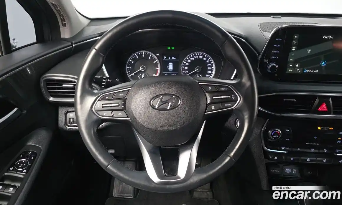 Hyundai Santa Fe 2020 2.0 Автомат в Москве № 583390, фото 13