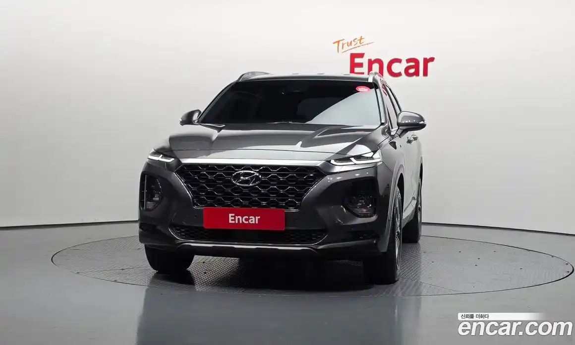 Hyundai Santa Fe 2020 2.0 Автомат в Москве № 583390, фото 3