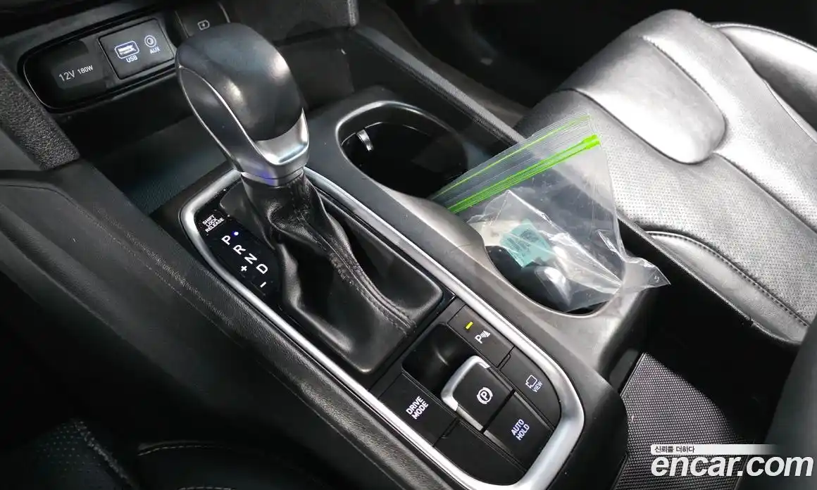 Hyundai Santa Fe 2020 2.0 Автомат в Москве № 583390, фото 9